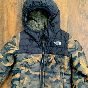 North Face size 4T toddler boy winter jacket